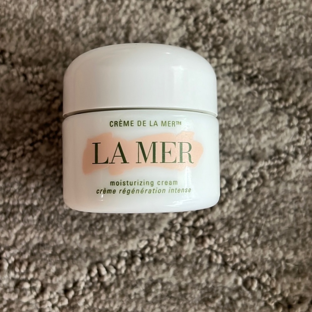 Crème De La Mer moisturizing cream